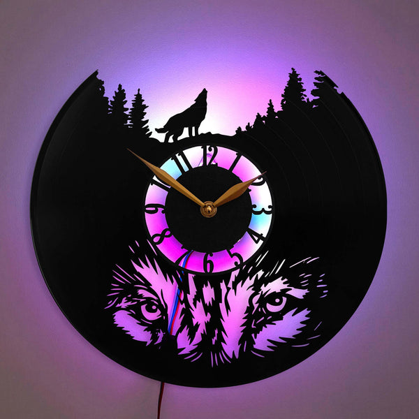 Wolf Wall Clock, Howling Wolf Clock, Forest Wildlife Clock, Animal Silhouette Clock, Nature-Inspired Clock,Woodland Scene Clock