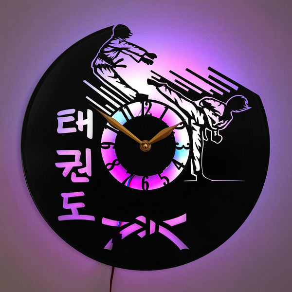 Kung fu Clock, Kung fu Decor, Kungfu Gift, Taekwondo Wall Clock, Karate Room Decor, Black Belt Gift, Fighting Spirit Decor, Taekwondo