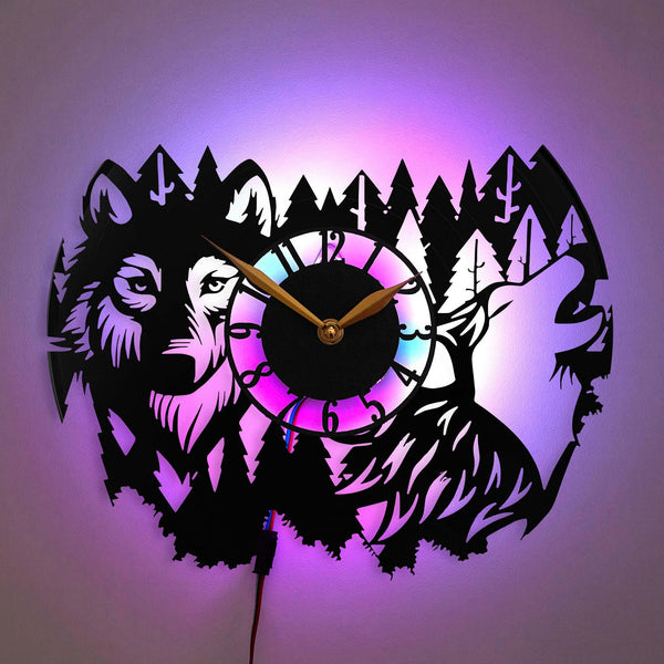 Wolf Clock, Howling Wolf Decor, Wildlife LED Clock, Nature Inspired Wall Art